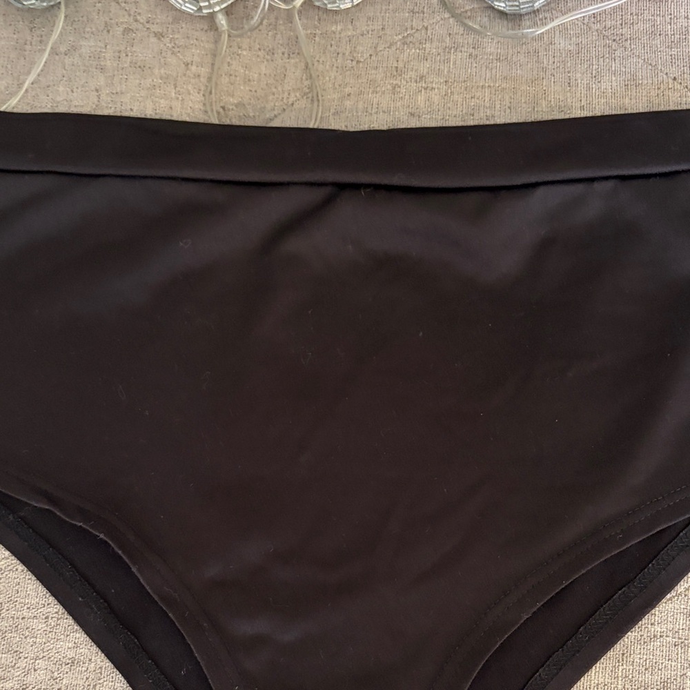High-Waist Black Rave Bottom - Picture 4 of 8